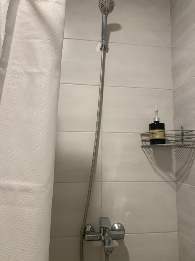 Светлая Студия В 3-Х Мин. От Южд Charkiw Exterior foto